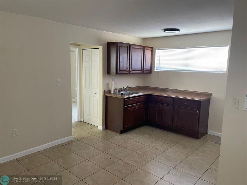 For Rent: $1,500 (1 beds, 1 baths, 600 Square Feet)