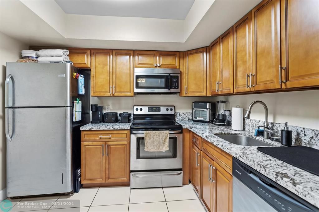 For Sale: $274,999 (2 beds, 2 baths, 1455 Square Feet)