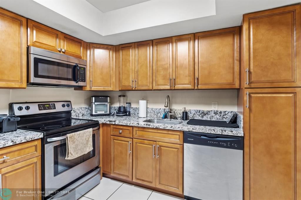 For Sale: $274,999 (2 beds, 2 baths, 1455 Square Feet)