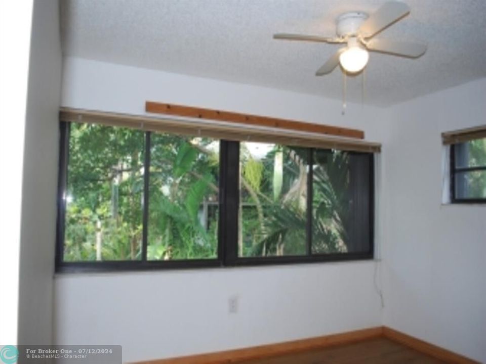 For Rent: $4,950 (2 beds, 2 baths, 1400 Square Feet)