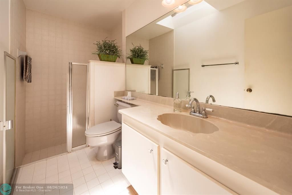 Recently Sold: $498,000 (2 beds, 2 baths, 1106 Square Feet)