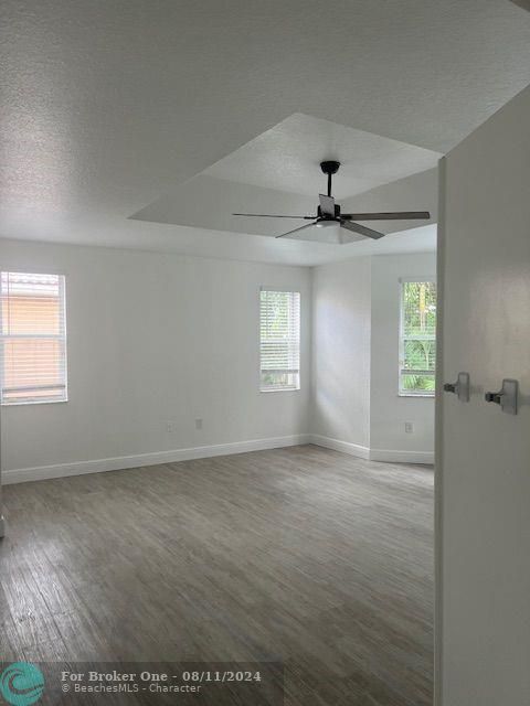 For Rent: $4,650 (4 beds, 2 baths, 2488 Square Feet)