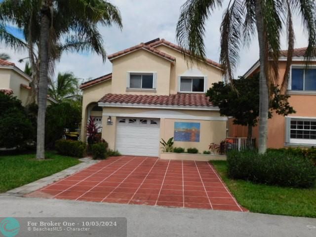 For Sale: $599,900 (3 beds, 3 baths, 1527 Square Feet)