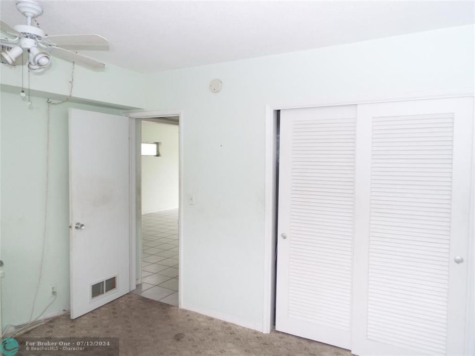 For Sale: $199,000 (2 beds, 1 baths, 800 Square Feet)