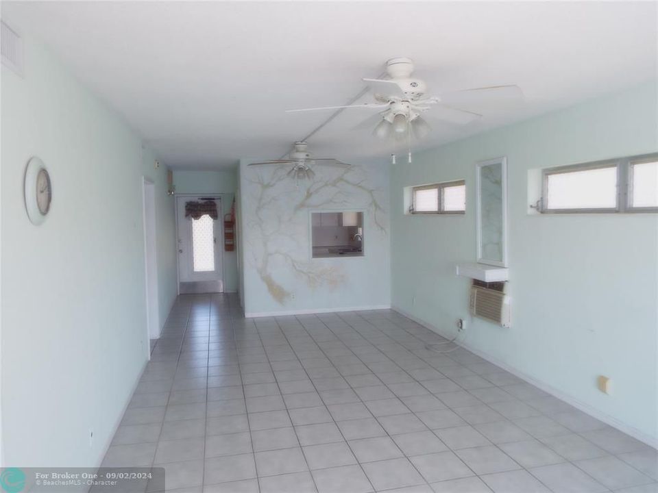 Recently Sold: $194,500 (2 beds, 1 baths, 800 Square Feet)