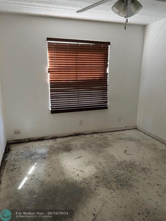 En Venta: $620,100 (3 camas, 2 baños, 1591 Pies cuadrados)