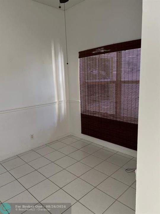 En Venta: $620,100 (3 camas, 2 baños, 1591 Pies cuadrados)