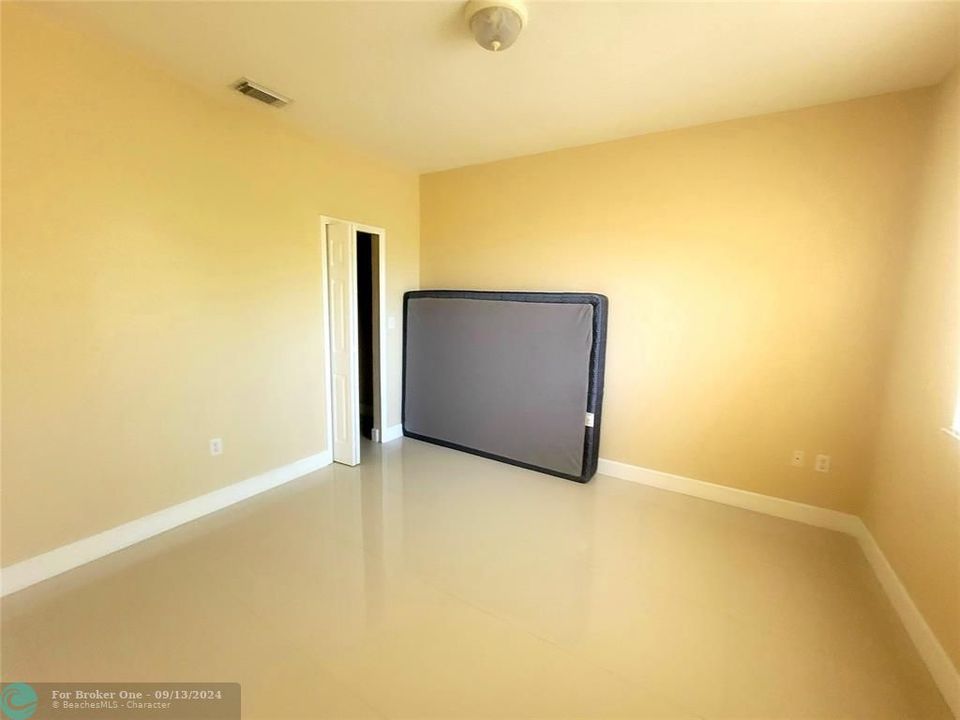 For Rent: $3,300 (3 beds, 2 baths, 1452 Square Feet)