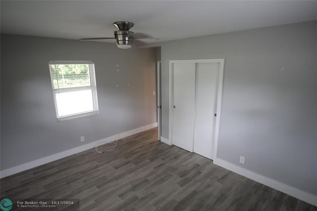 For Sale: $2,700 (2 beds, 1 baths, 1148 Square Feet)