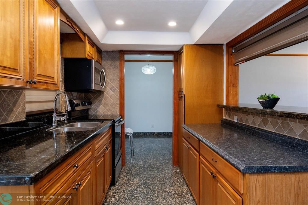 For Rent: $3,500 (3 beds, 2 baths, 1440 Square Feet)