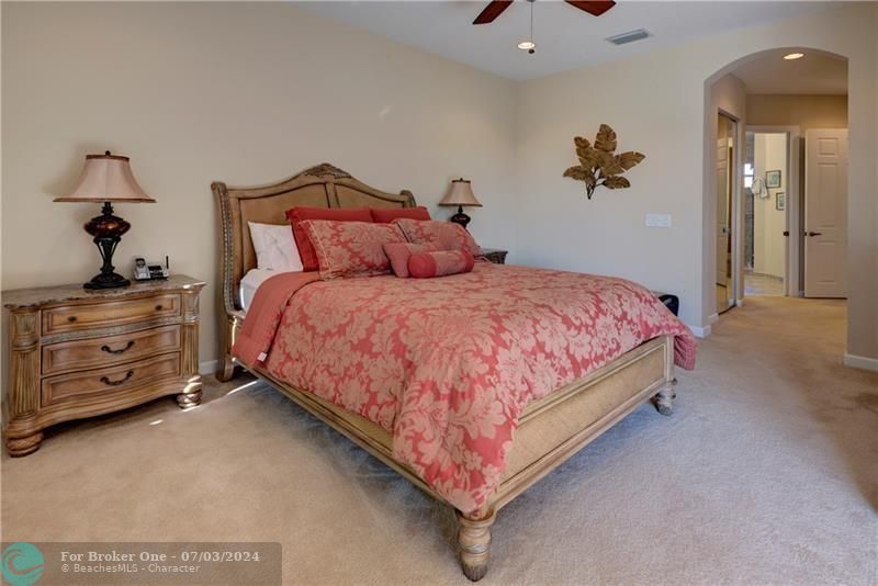 En Renta: $3,900 (3 camas, 2 baños, 1524 Pies cuadrados)