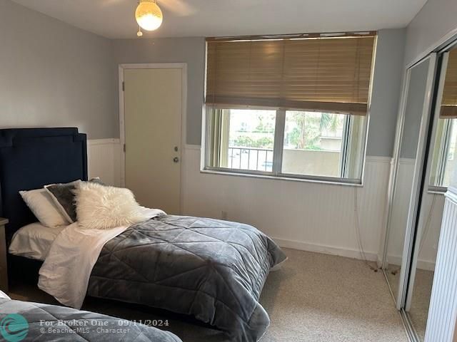 For Rent: $2,700 (2 beds, 2 baths, 1035 Square Feet)