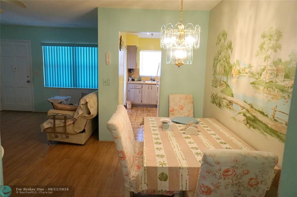 For Sale: $165,000 (1 beds, 1 baths, 650 Square Feet)