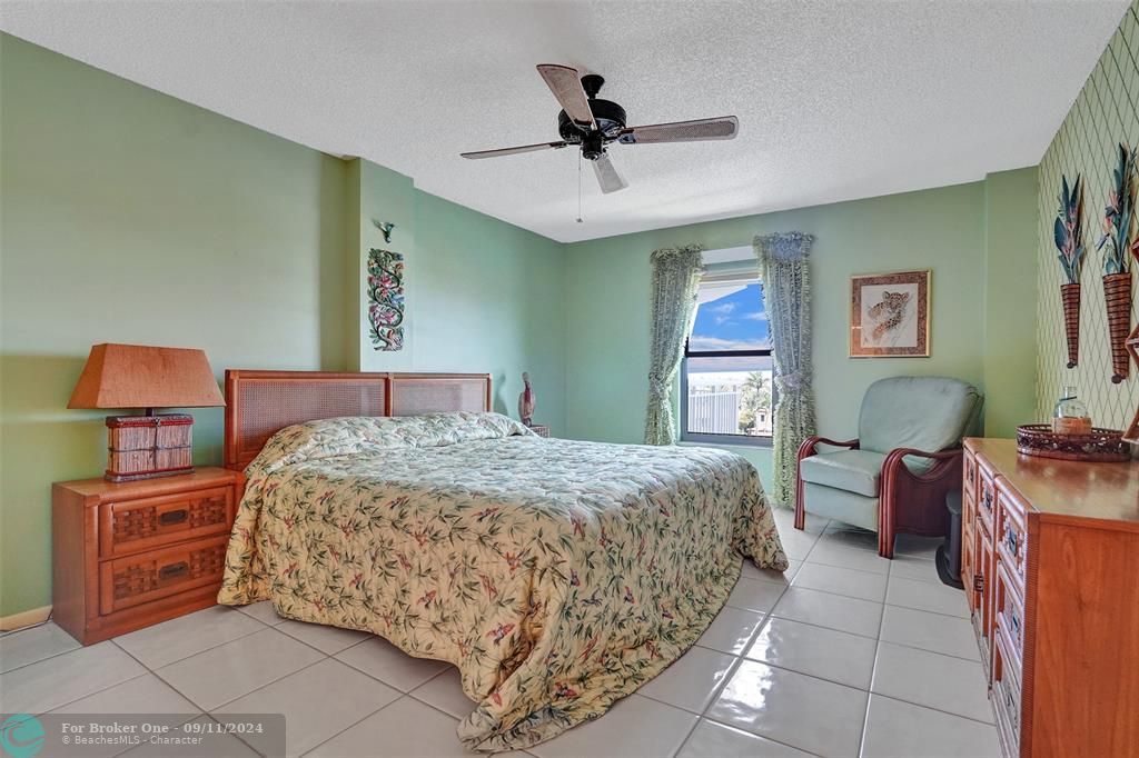 Recently Sold: $499,000 (2 beds, 2 baths, 1579 Square Feet)