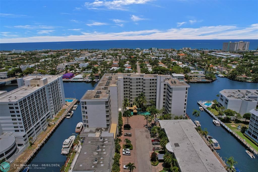 Active With Contract: $499,000 (2 beds, 2 baths, 1579 Square Feet)