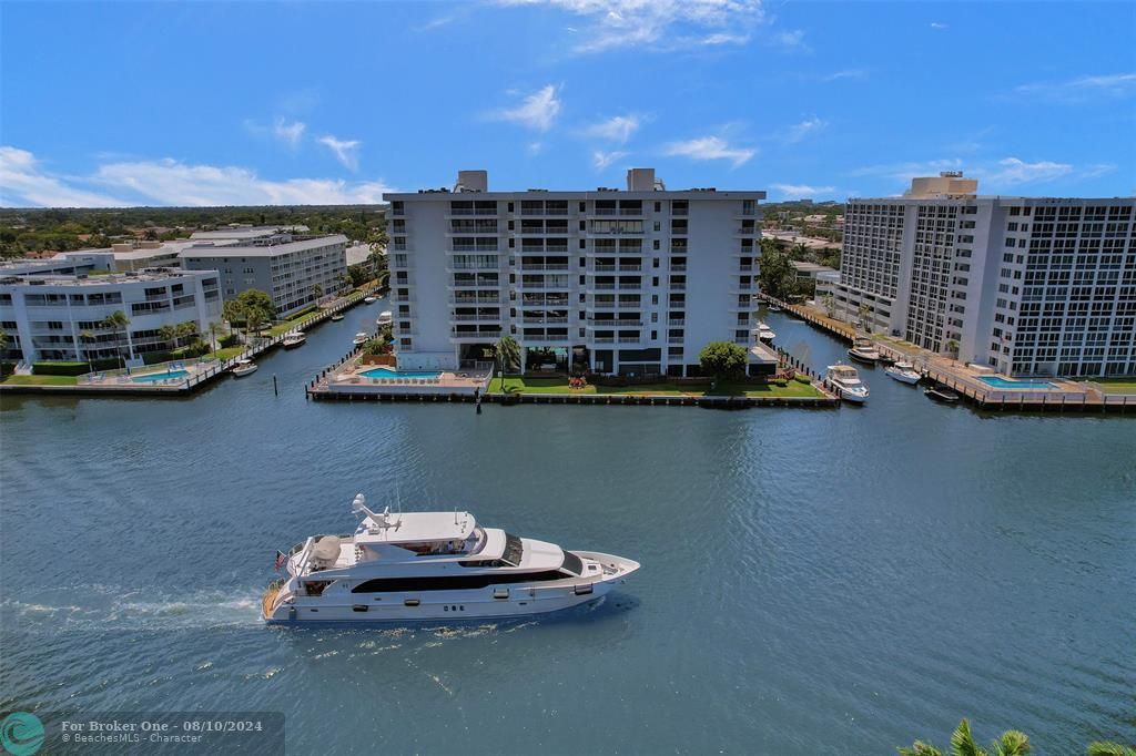 Active With Contract: $499,000 (2 beds, 2 baths, 1579 Square Feet)