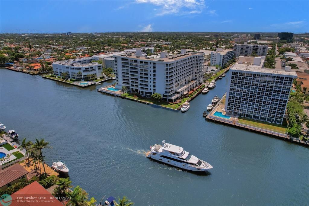 Active With Contract: $499,000 (2 beds, 2 baths, 1579 Square Feet)