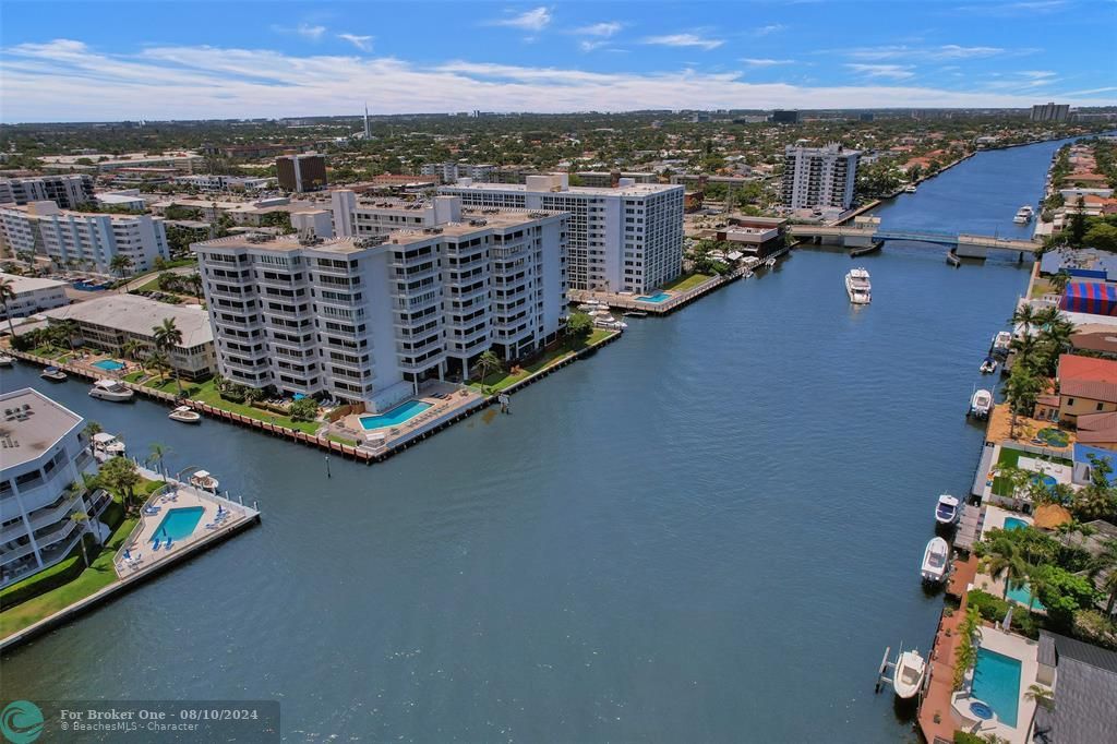 Active With Contract: $499,000 (2 beds, 2 baths, 1579 Square Feet)