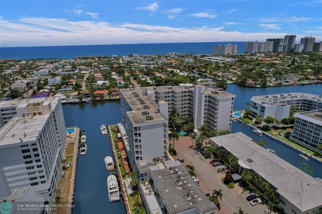 Active With Contract: $499,000 (2 beds, 2 baths, 1579 Square Feet)