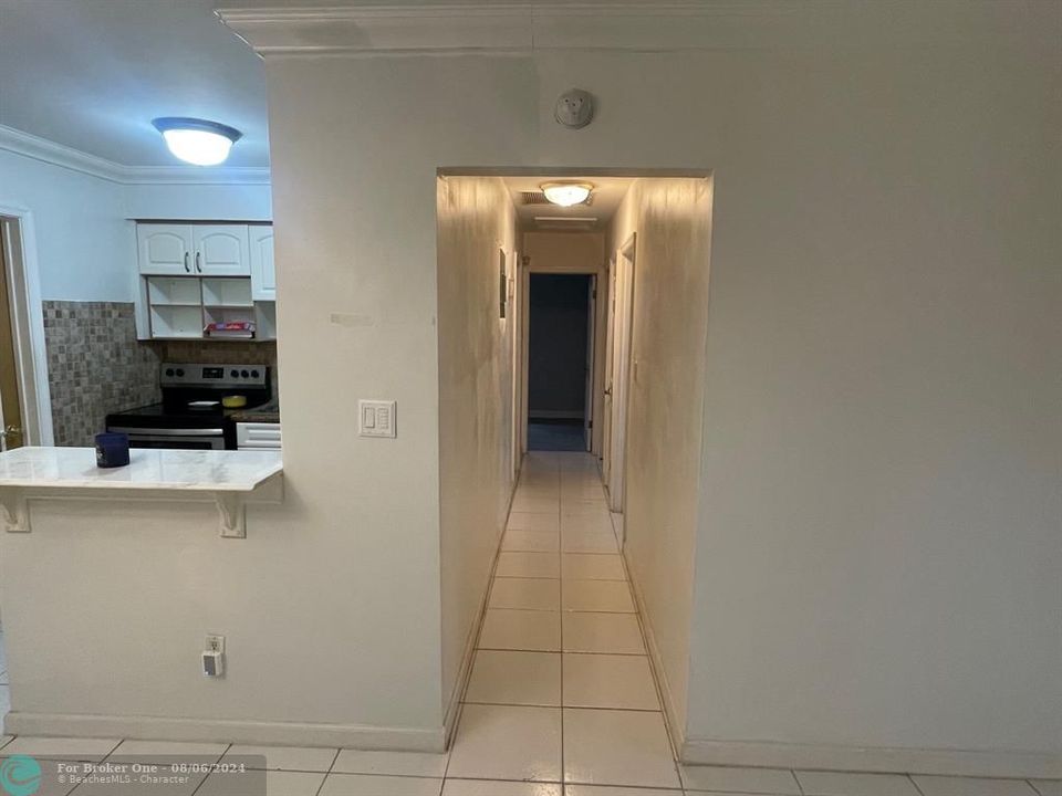 For Rent: $2,250 (3 beds, 1 baths, 1259 Square Feet)