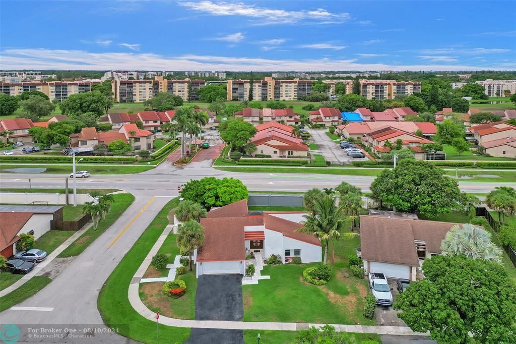 For Sale: $570,000 (3 beds, 2 baths, 1874 Square Feet)