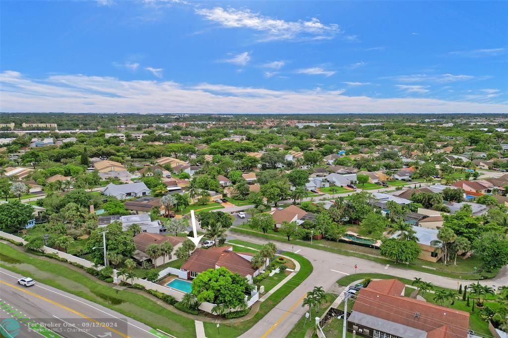 For Sale: $570,000 (3 beds, 2 baths, 1874 Square Feet)