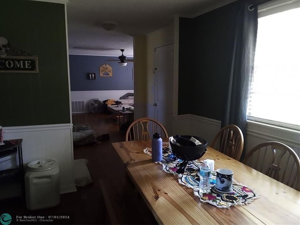 For Sale: $194,900 (3 beds, 2 baths, 1458 Square Feet)