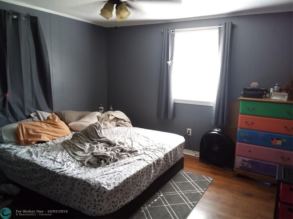 For Sale: $194,900 (3 beds, 2 baths, 1458 Square Feet)