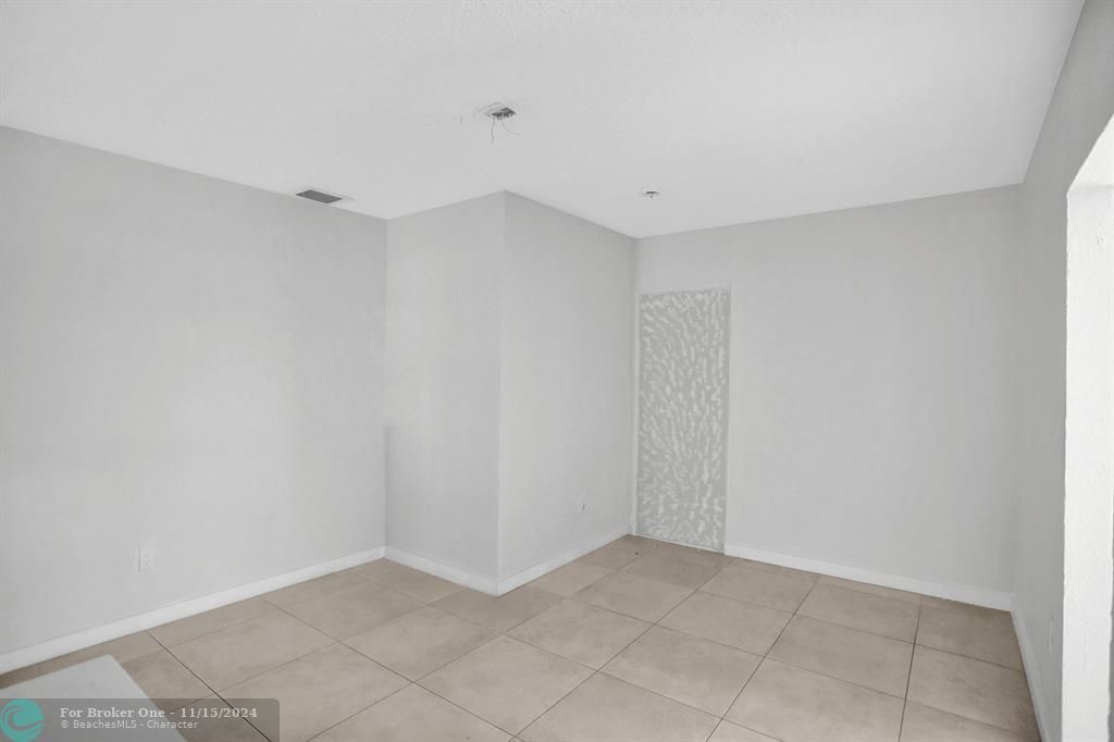 For Sale: $3,195 (3 beds, 2 baths, 0 Square Feet)