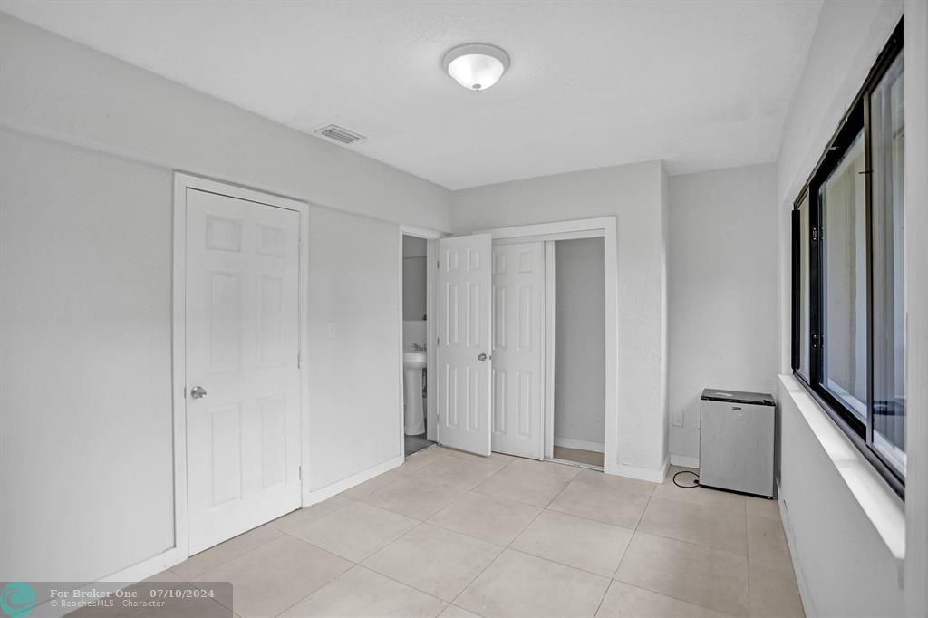 For Sale: $3,195 (3 beds, 2 baths, 0 Square Feet)