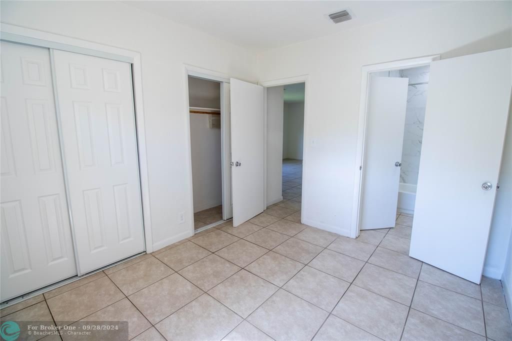 Recently Rented: $2,200 (2 beds, 1 baths, 0 Square Feet)