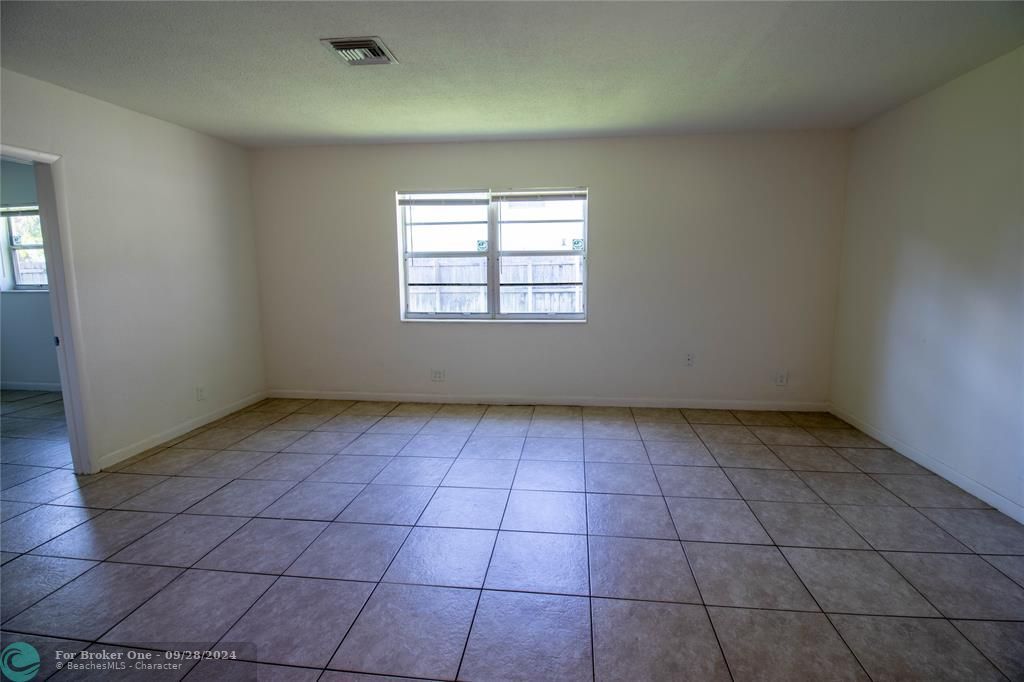 Recently Rented: $2,200 (2 beds, 1 baths, 0 Square Feet)