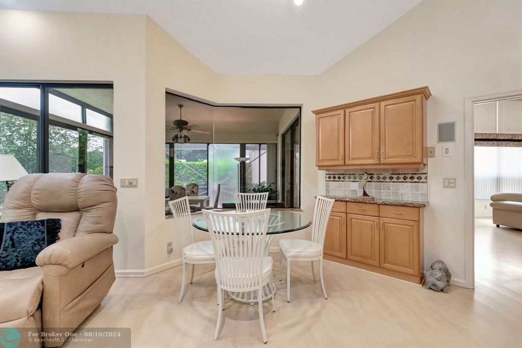 Recently Sold: $530,000 (3 beds, 2 baths, 2455 Square Feet)