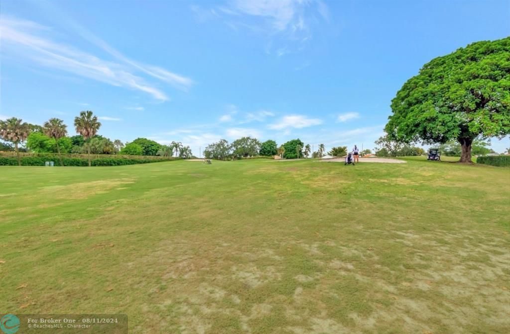 For Sale: $565,000 (3 beds, 2 baths, 2455 Square Feet)