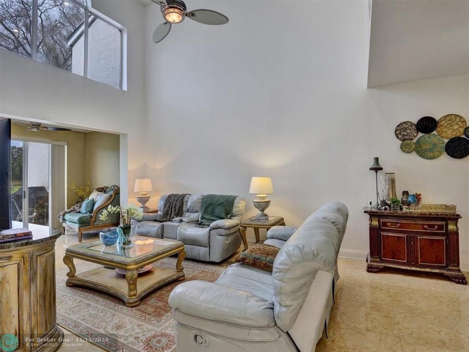 For Sale: $639,000 (3 beds, 3 baths, 2126 Square Feet)