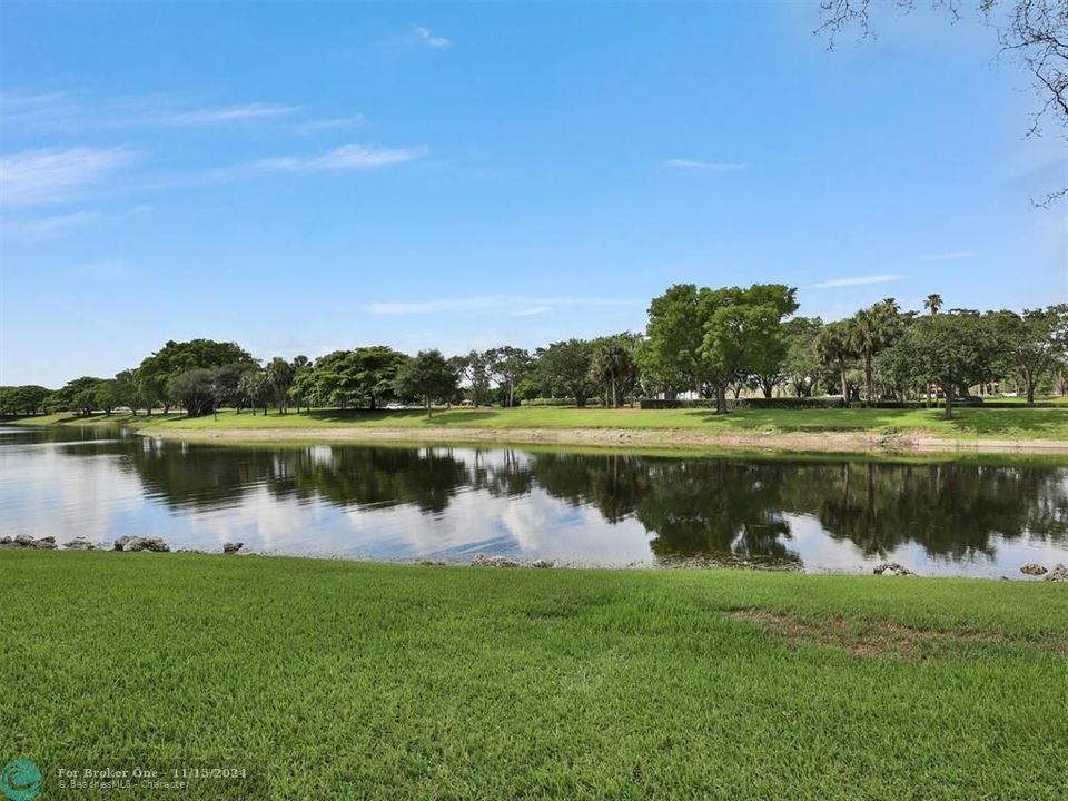 For Sale: $639,000 (3 beds, 3 baths, 2126 Square Feet)