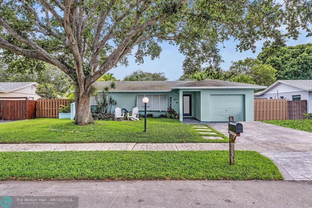 For Sale: $599,000 (3 beds, 2 baths, 1448 Square Feet)