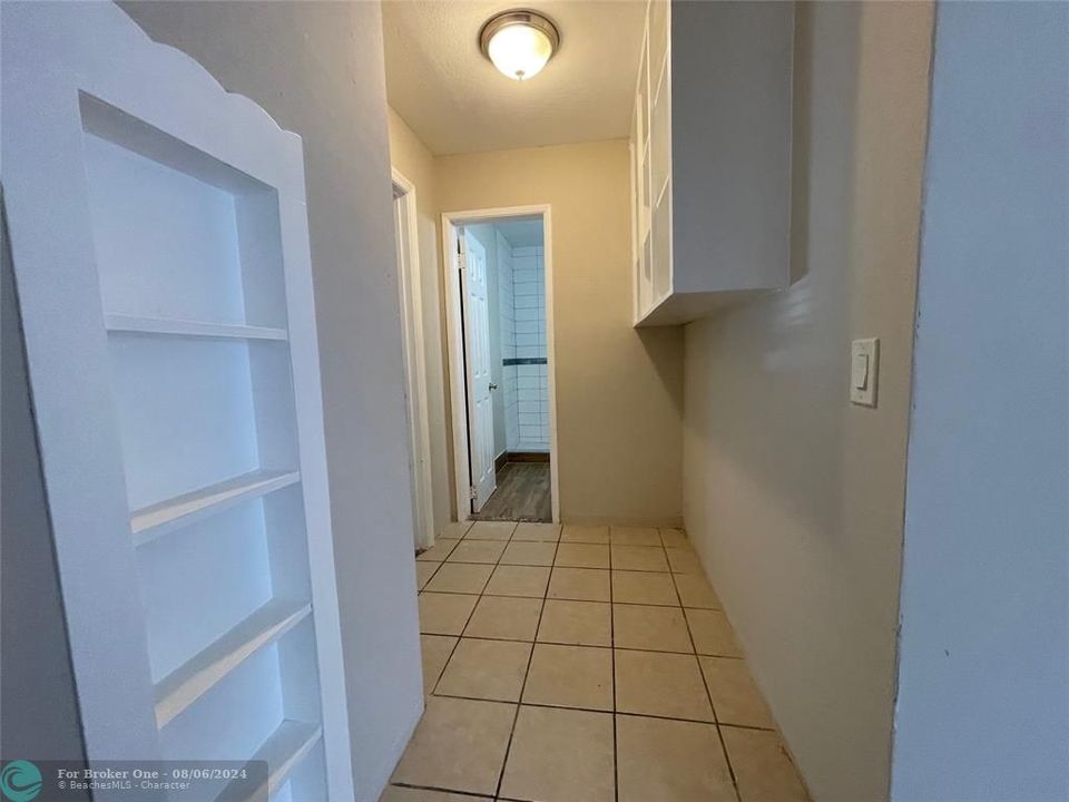 For Sale: $1,900 (2 beds, 1 baths, 1820 Square Feet)