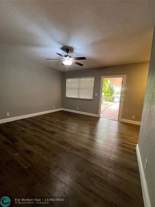 Recently Rented: $1,550 (1 beds, 1 baths, 580 Square Feet)