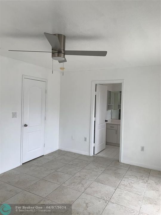 For Rent: $2,700 (2 beds, 2 baths, 1313 Square Feet)