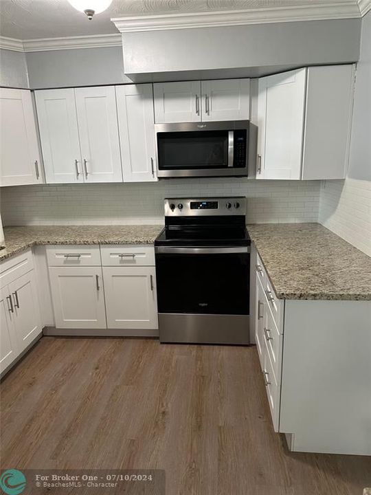 For Rent: $2,900 (2 beds, 2 baths, 1056 Square Feet)