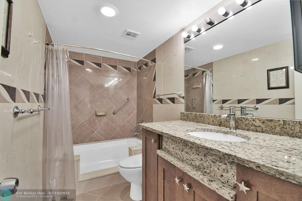 待售: $445,000 (2 贝兹, 2 浴室, 1250 平方英尺)