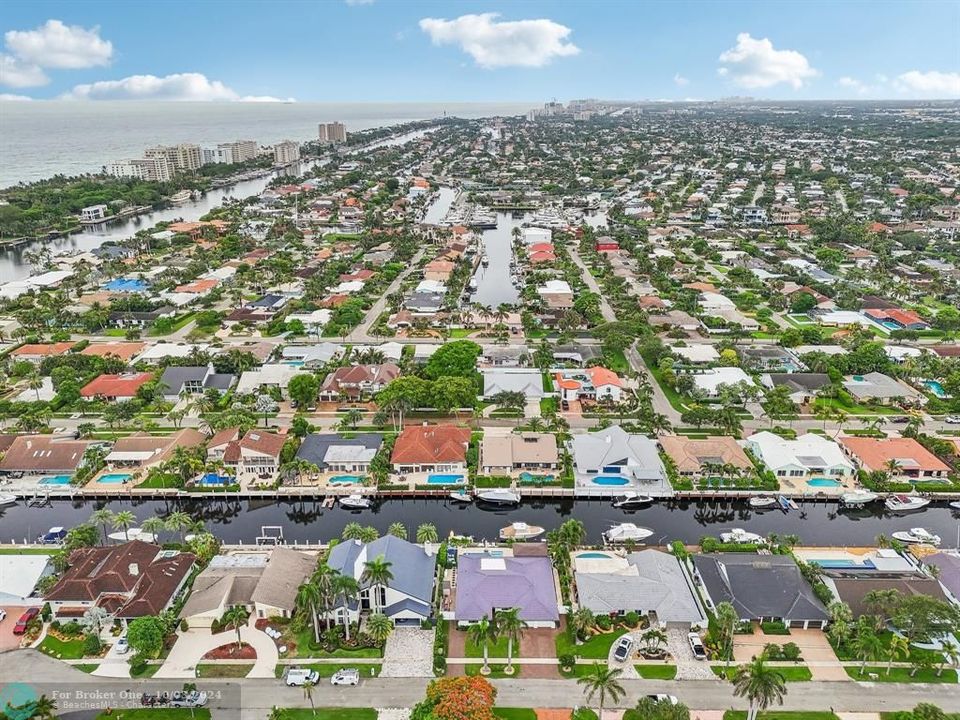 Active With Contract: $2,999,900 (4 beds, 3 baths, 2720 Square Feet)