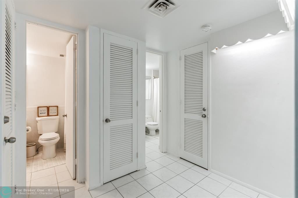 For Sale: $548,999 (1 beds, 2 baths, 1258 Square Feet)