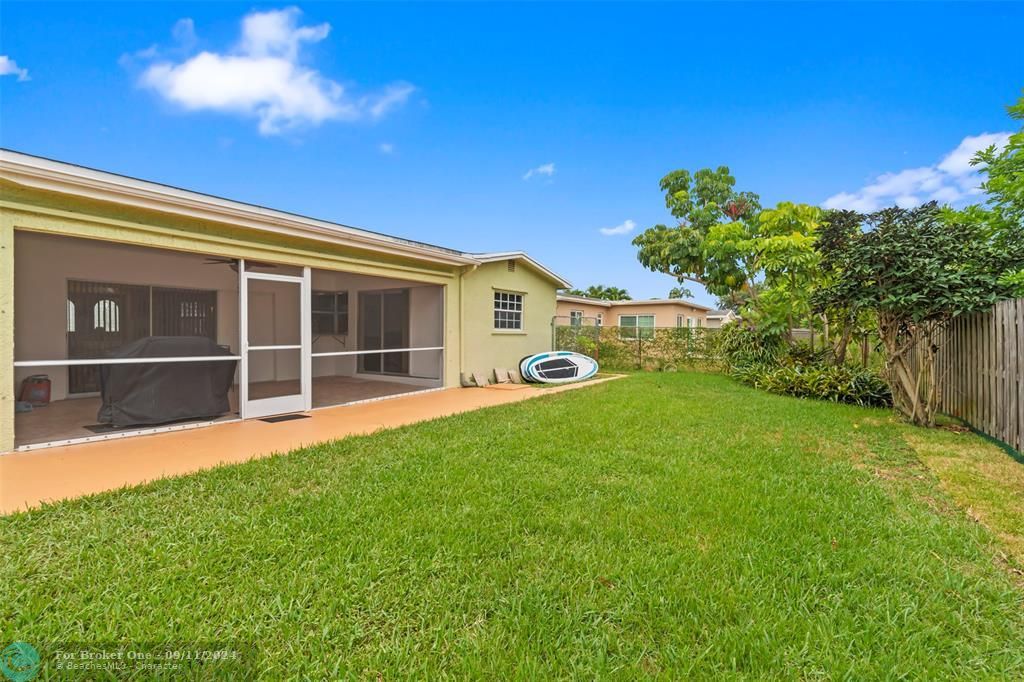 Active With Contract: $500,000 (3 beds, 2 baths, 1596 Square Feet)