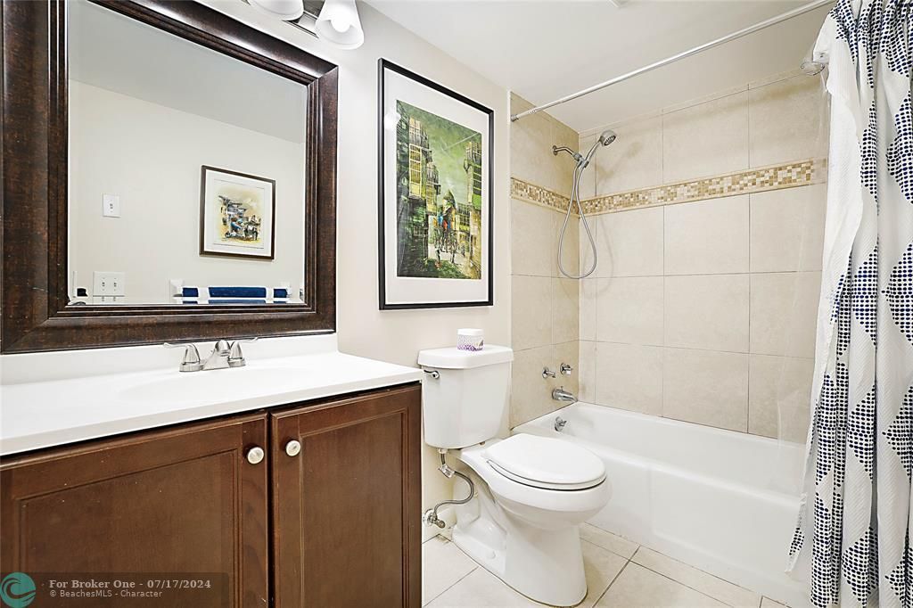 待售: $398,750 (2 贝兹, 2 浴室, 1025 平方英尺)