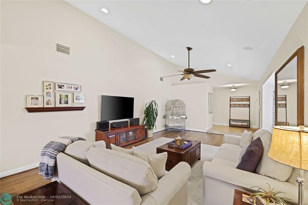 Active With Contract: $825,000 (4 beds, 2 baths, 2754 Square Feet)