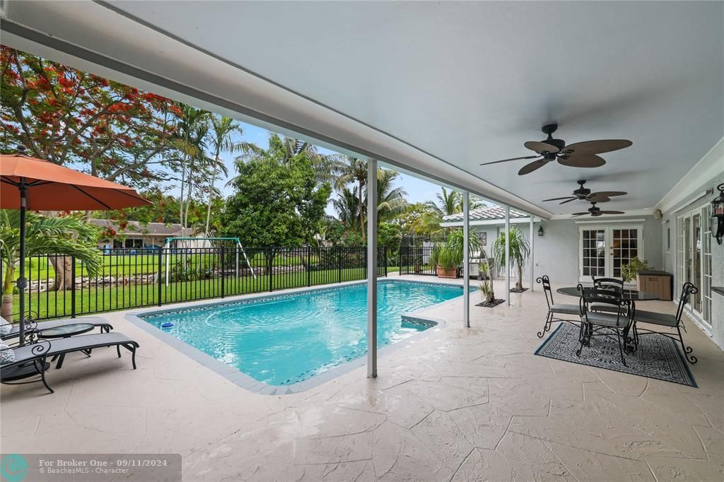 Active With Contract: $825,000 (4 beds, 2 baths, 2754 Square Feet)