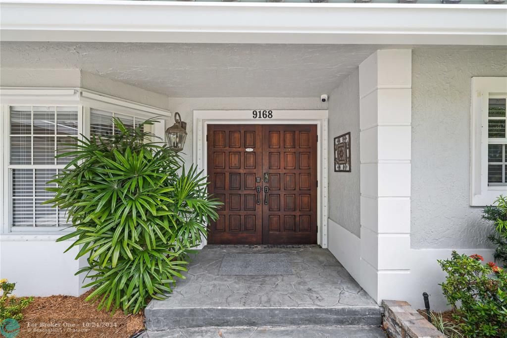 Active With Contract: $825,000 (4 beds, 2 baths, 2754 Square Feet)