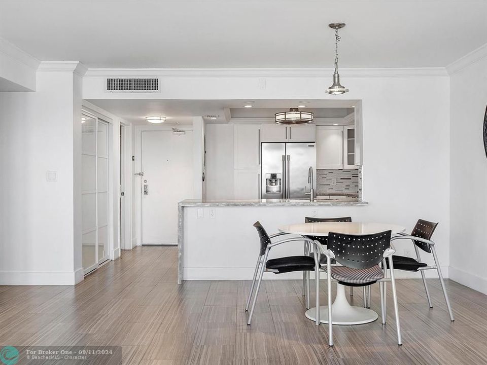 For Sale: $649,900 (1 beds, 1 baths, 1088 Square Feet)